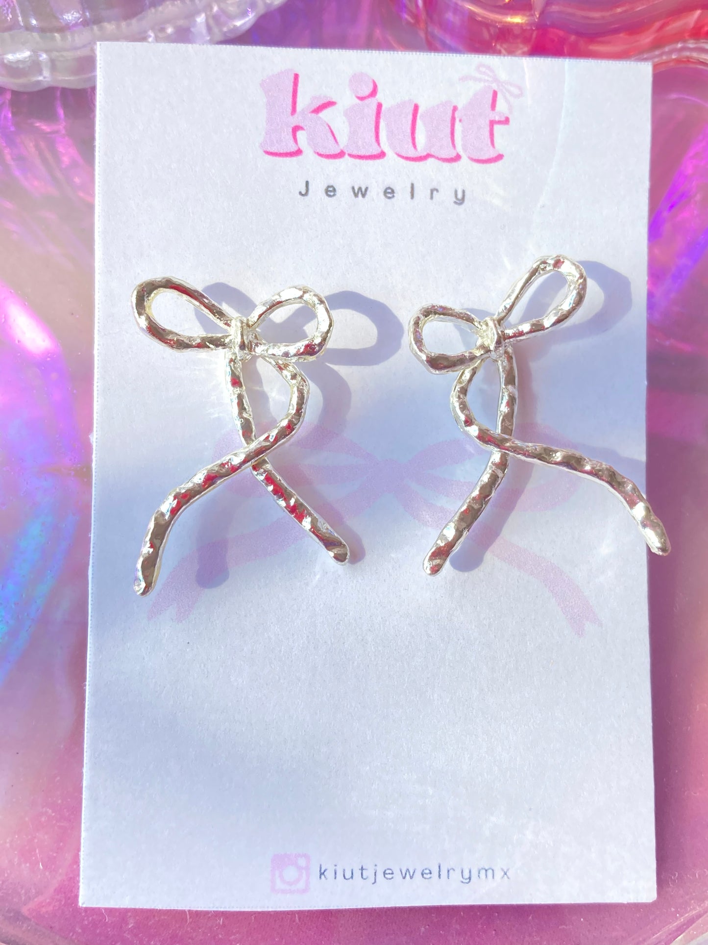 Aretes Moñis