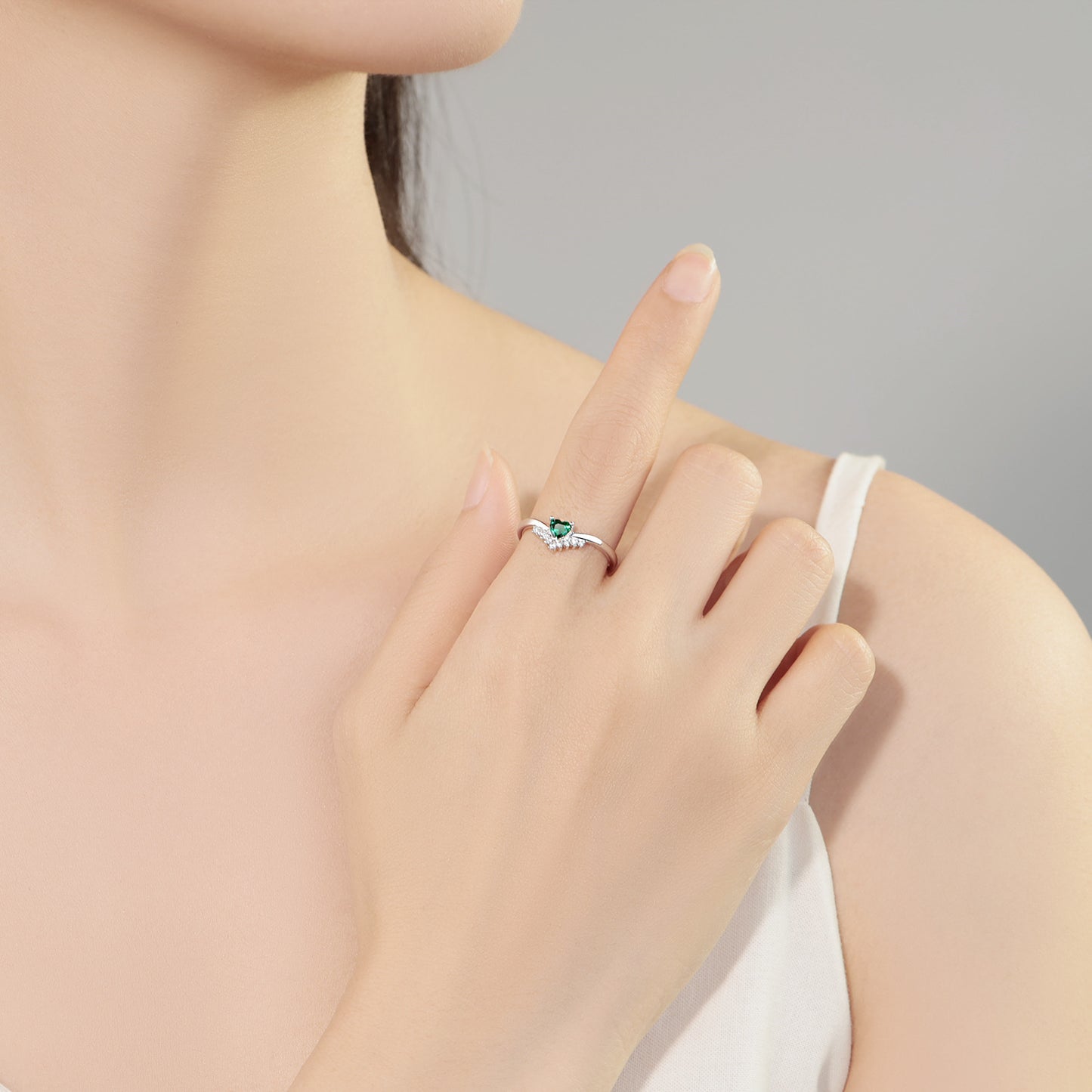 Anillo Heart Green Plata Ley 925