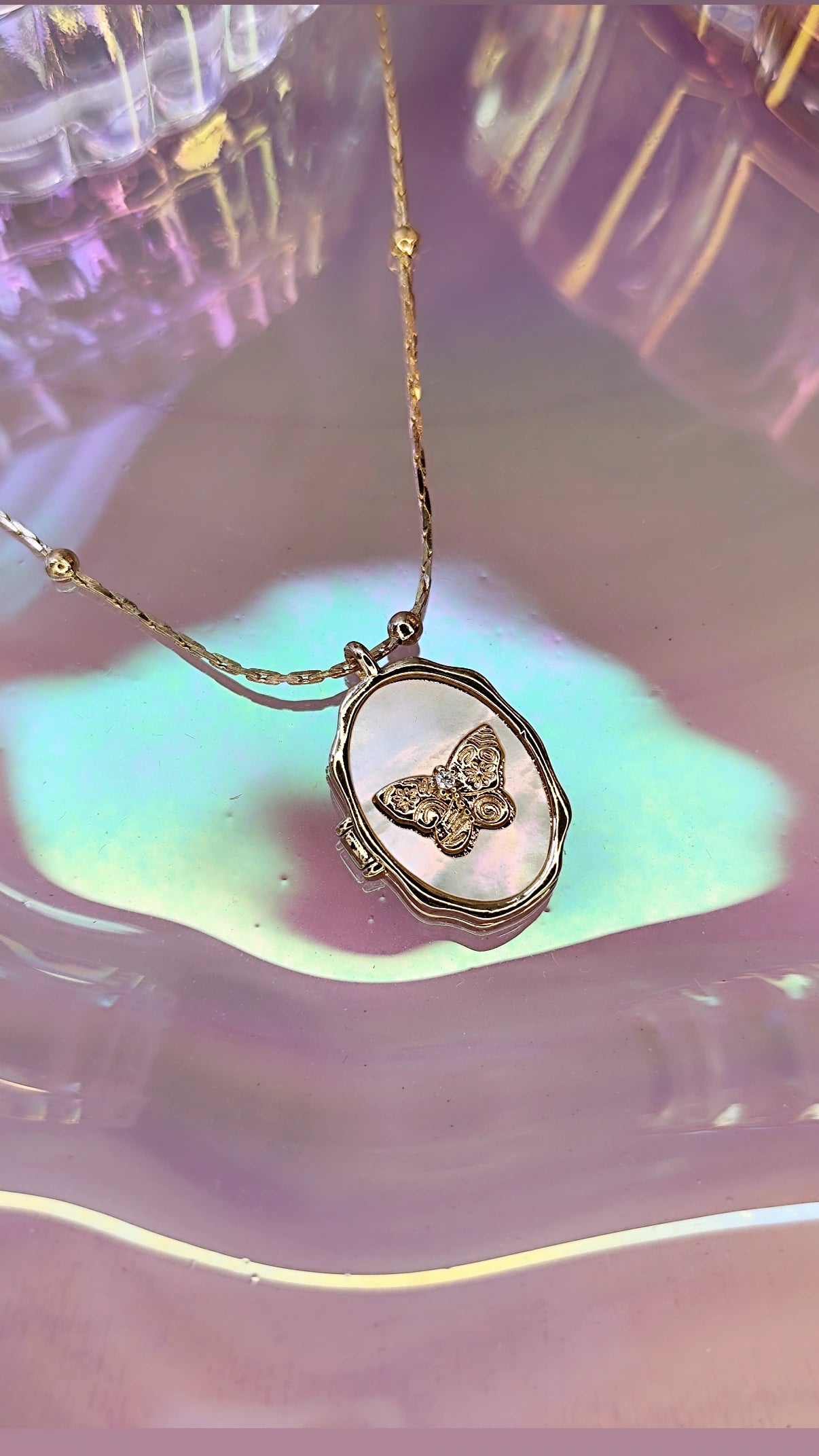 Collar Relicario Mariposa