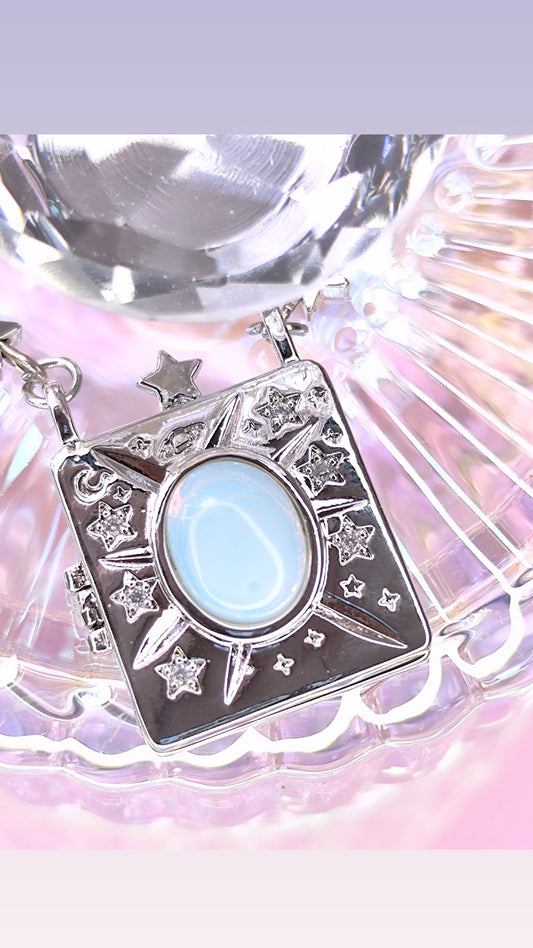 Collar Relicario Planetas