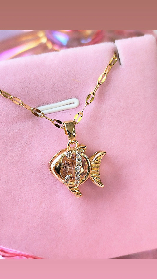 Collar Fish Sea