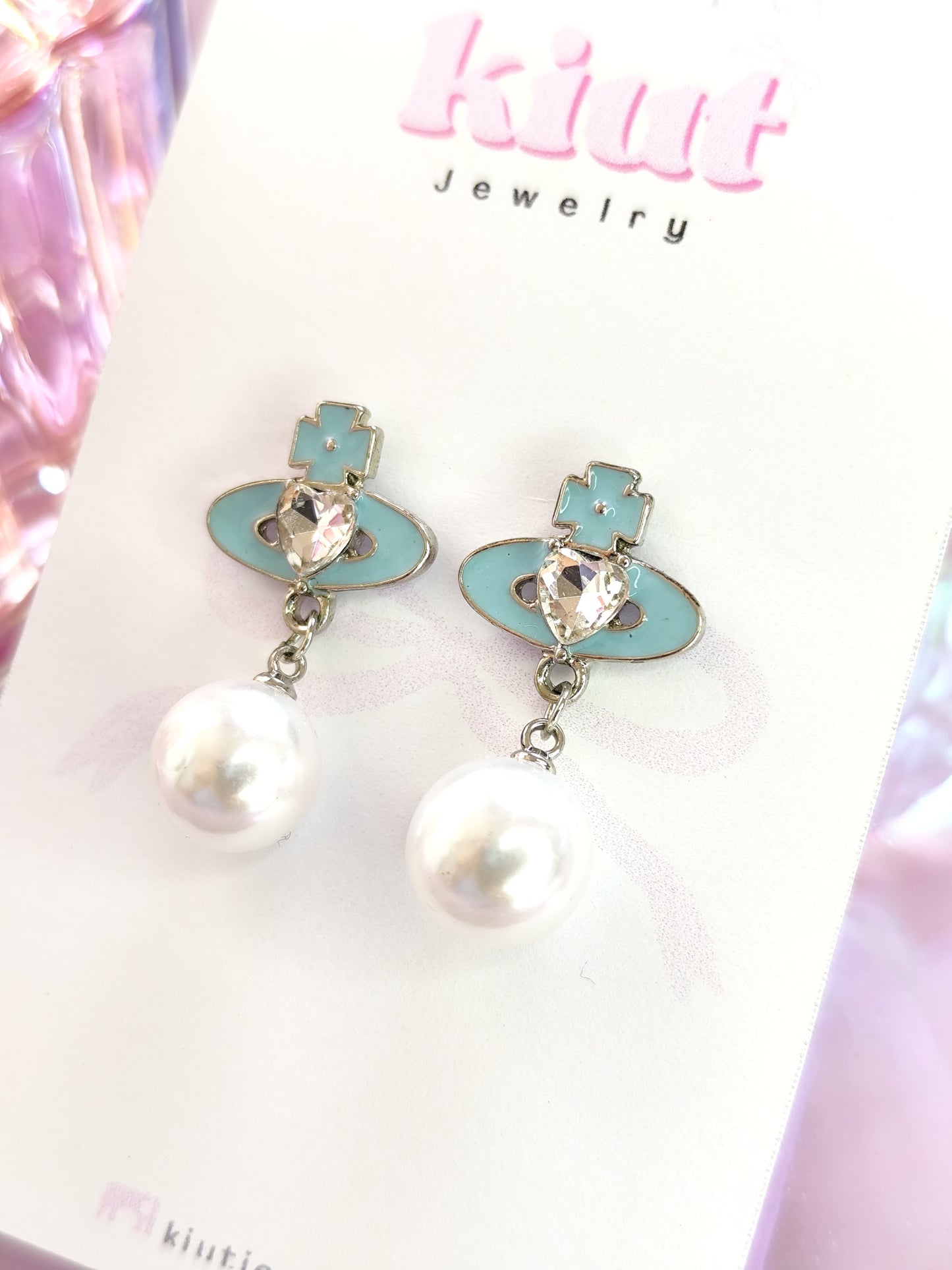 Aretes Saturno