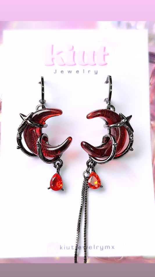 Aretes Luna Gótica