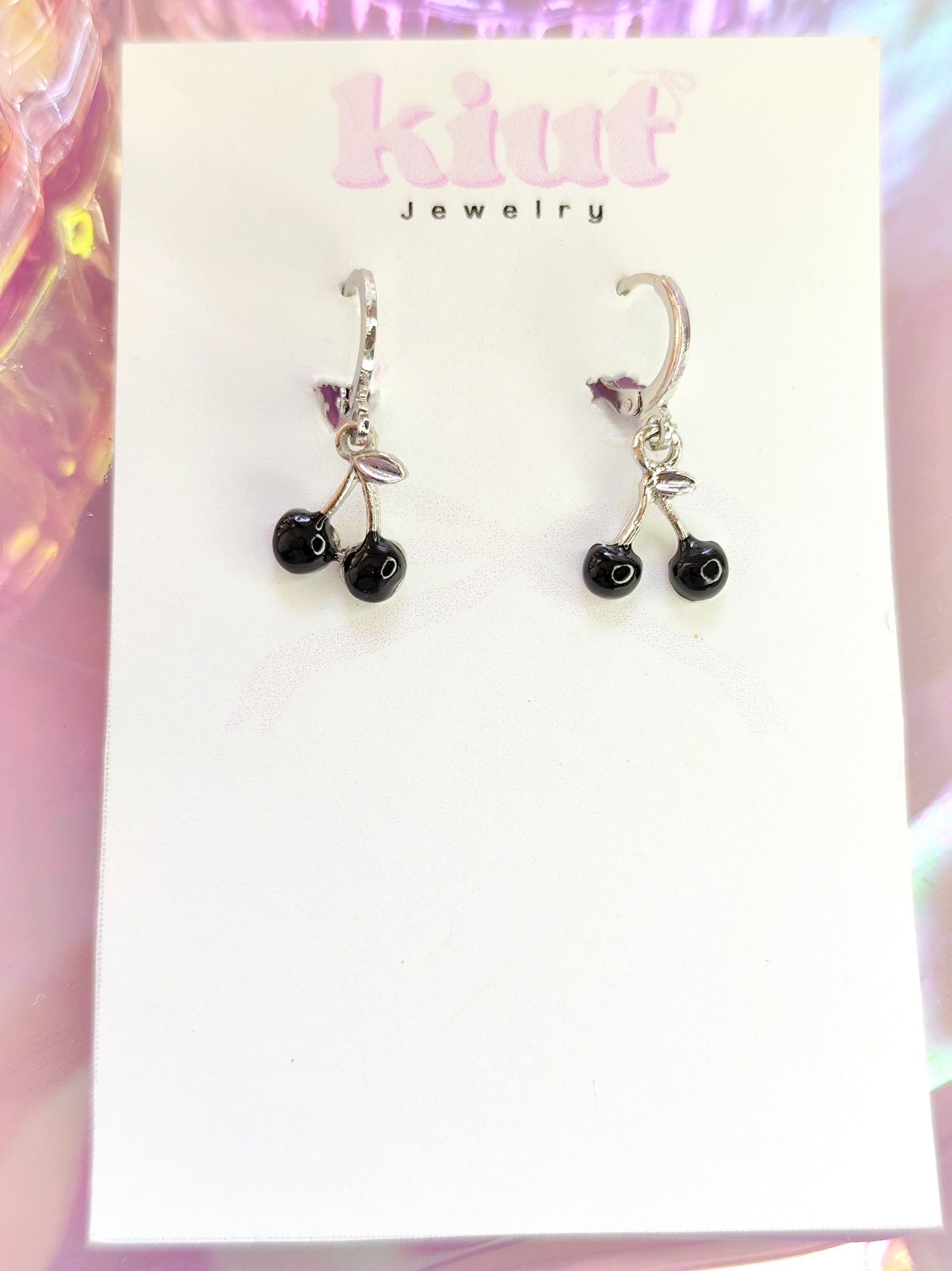 Aretes Huggies Black Cherry