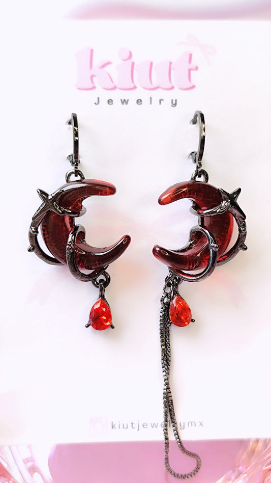 Aretes Luna Gótica